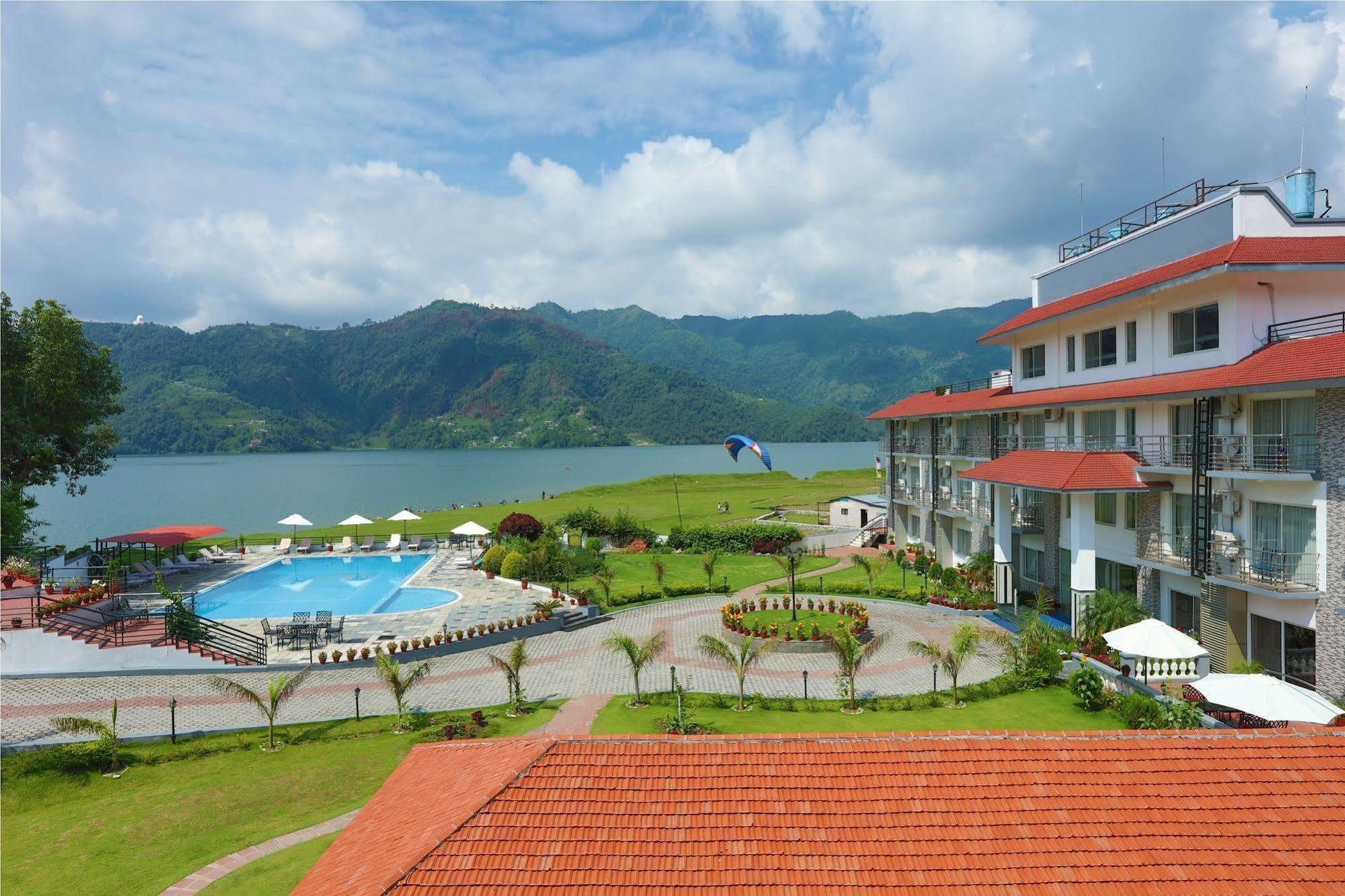 Waterfront Resort By Kgh Group Pokhara Eksteriør bilde